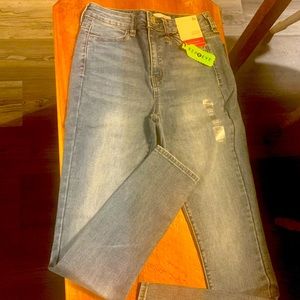 So brand. Never worn. Tags still on them.